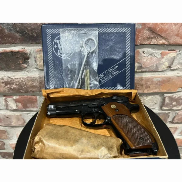 Pistolet S&W 39-2 kal. 9x19 - obrazek 4